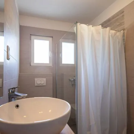 Ferienhaus House Srica Sveti Filip i Jakov