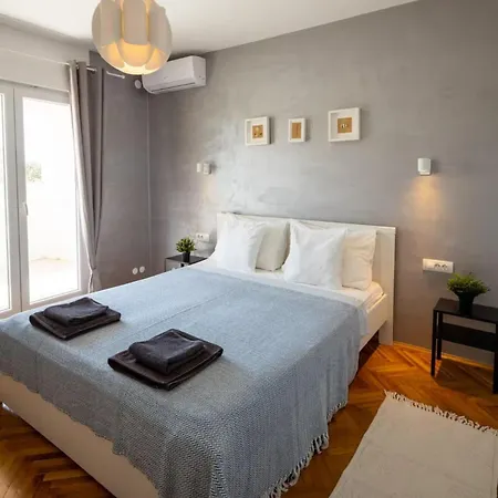 House Srica Sveti Filip i Jakov