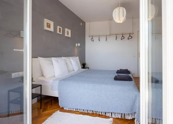 House Srica Casa de Férias *